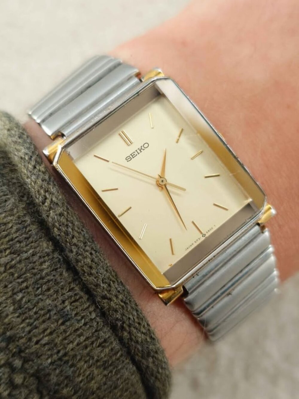 Seiko Unisex Watch Quartz 5P31-5A8A Two-Tone Rectangular Dress JDM 24mm Tank